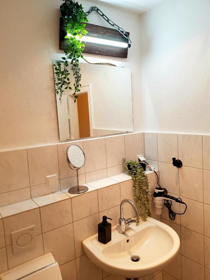Design-apartment Fuer 4 Mit Kueche Nahe Der City *
